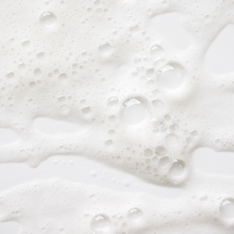 Close-up of Brightpack Body Wash – A luxurious, rich, creamy lather for gentle and hydrating cleansing